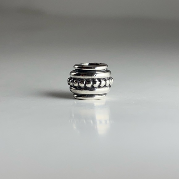 New PANDORA Retired Sterling Silver Five Circle “Hopi” Charm Bead 790301 - Picture 3 of 8